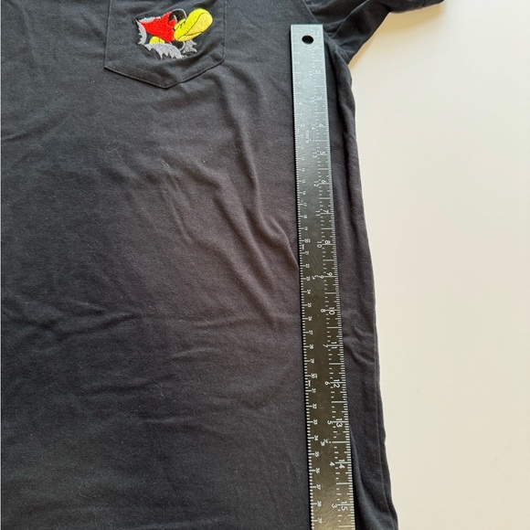 Disney Mickey Mouse Embroidered Stepping Out Of Pocket mens large - Picture 6 of 7